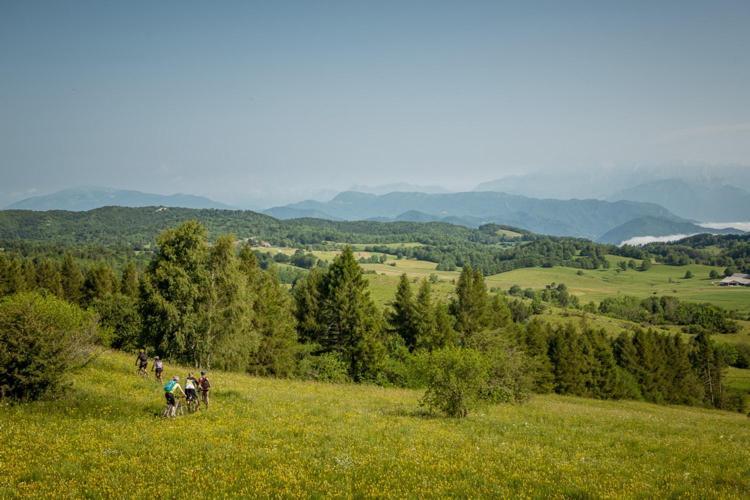 Ds Camping Hotel Grgar Kültér fotó